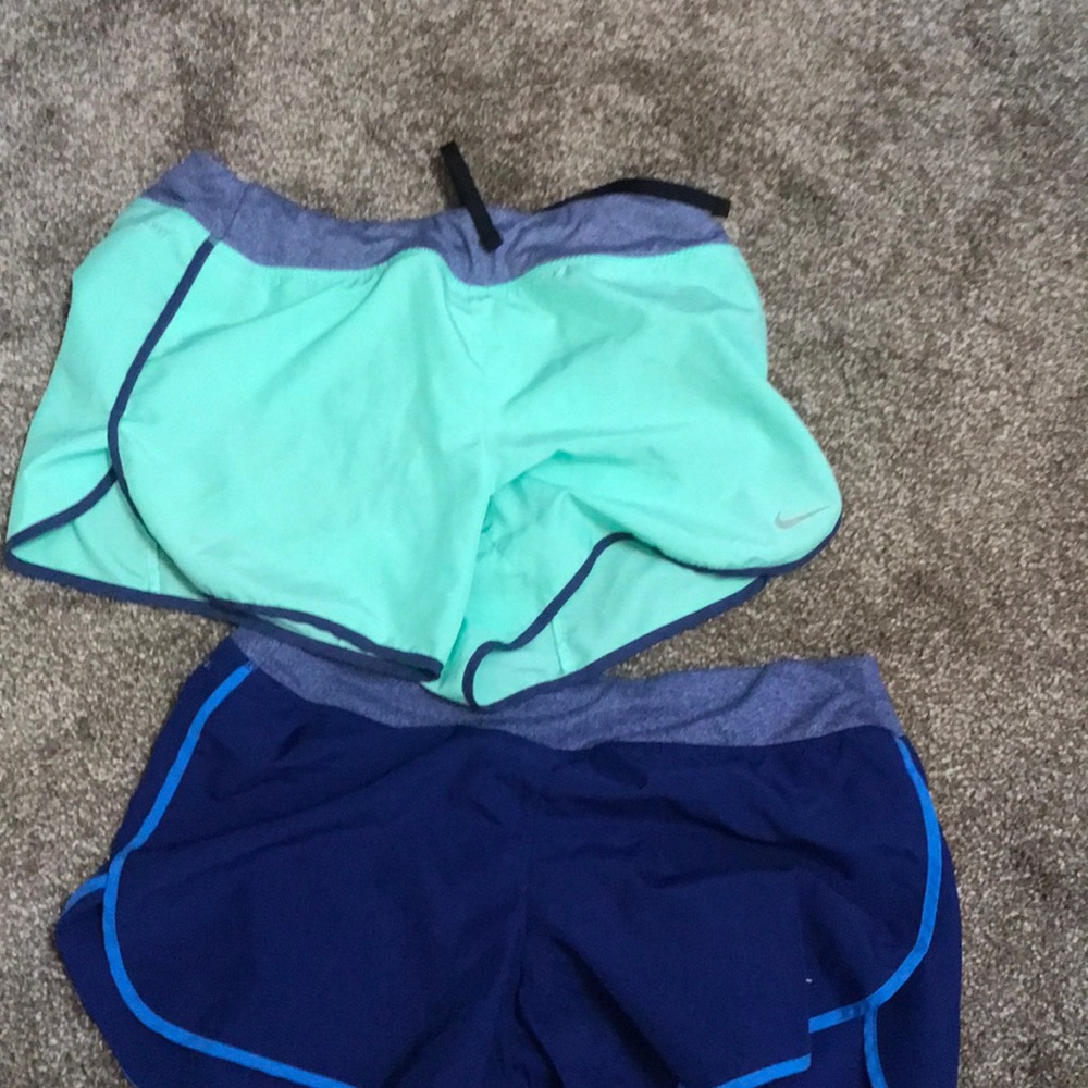 Athletic shorts XL in girls